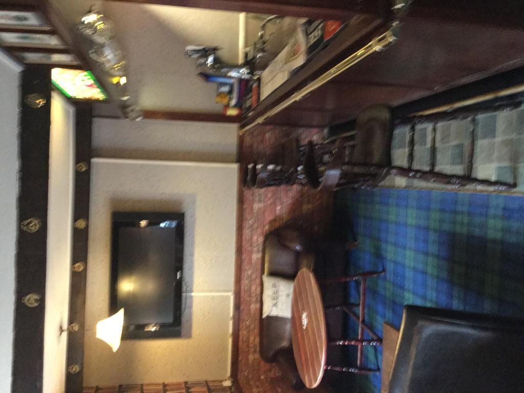 Self Check In Room Accommodation Only The Castle, コールドストリーム エクステリア 写真