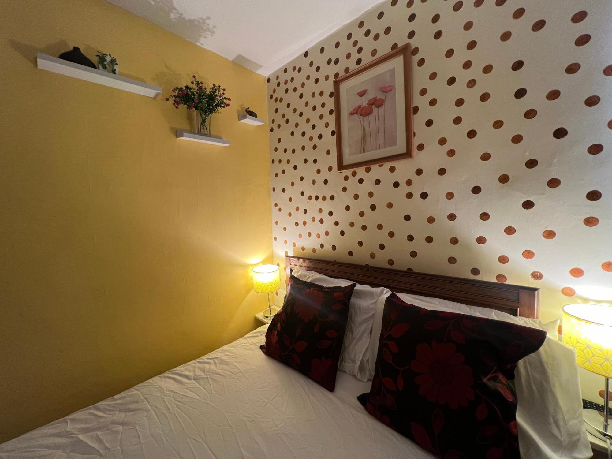 Self Check In Room Accommodation Only The Castle, コールドストリーム エクステリア 写真