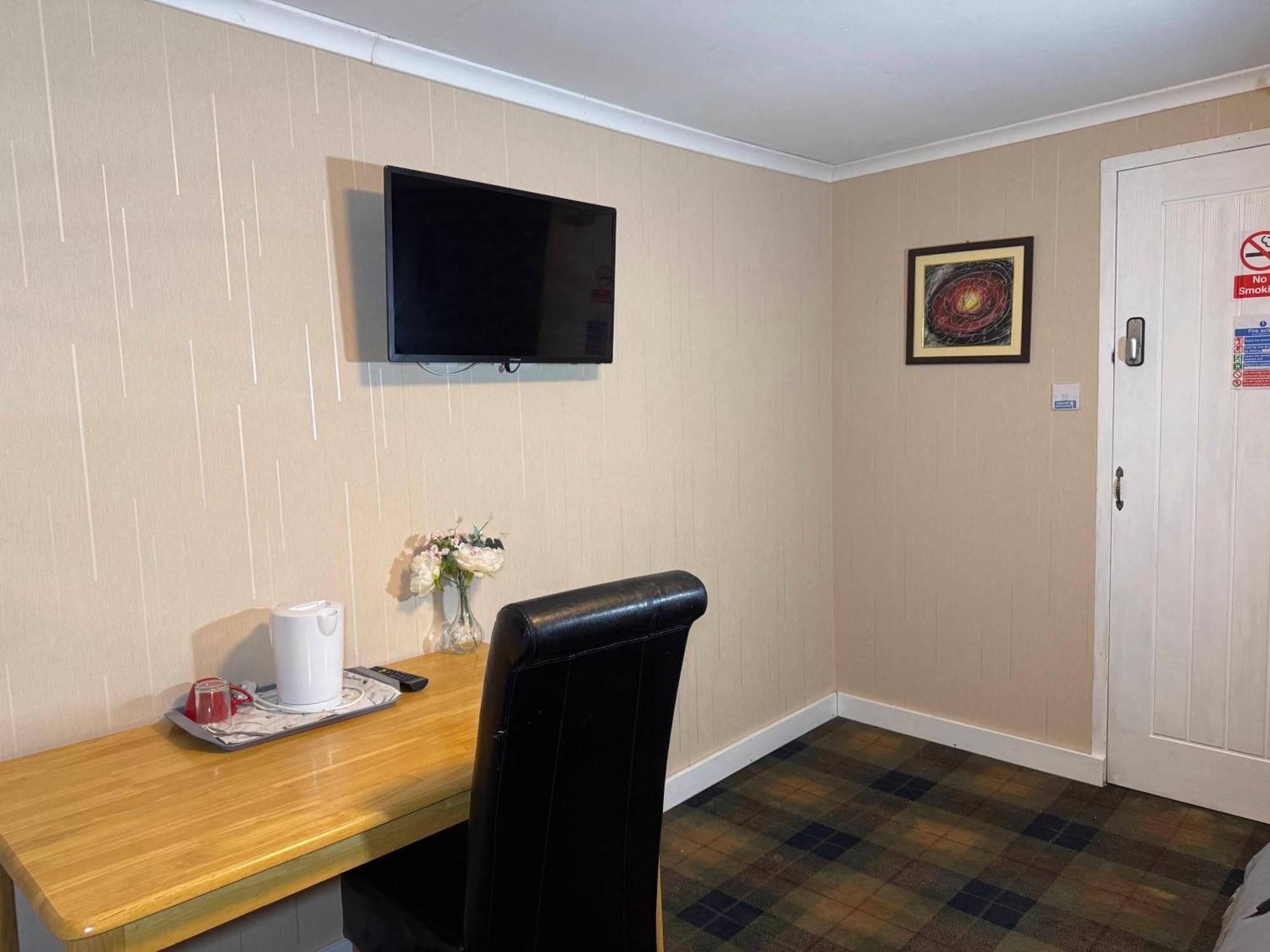 Self Check In Room Accommodation Only The Castle, コールドストリーム エクステリア 写真