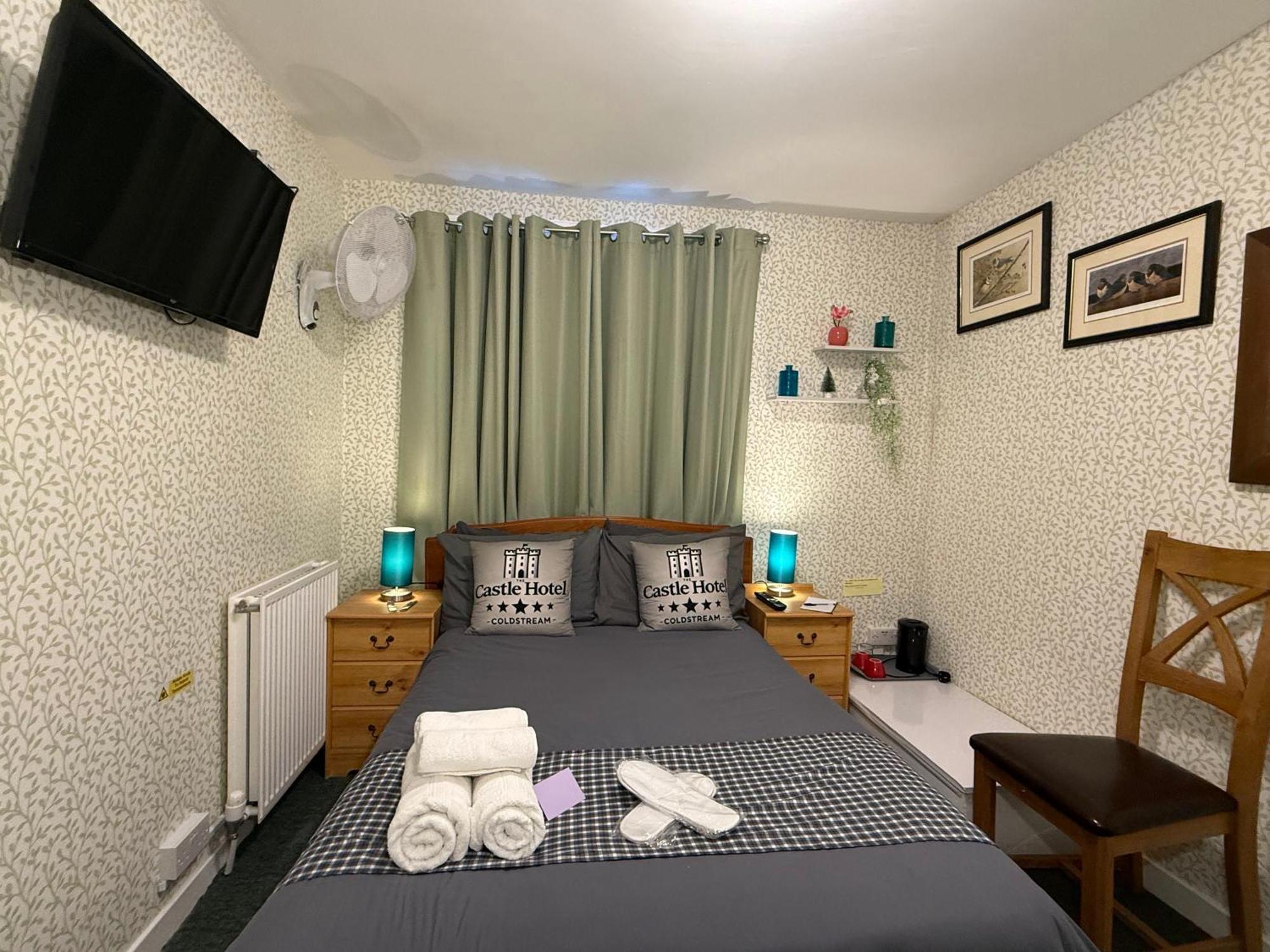 Self Check In Room Accommodation Only The Castle, コールドストリーム エクステリア 写真