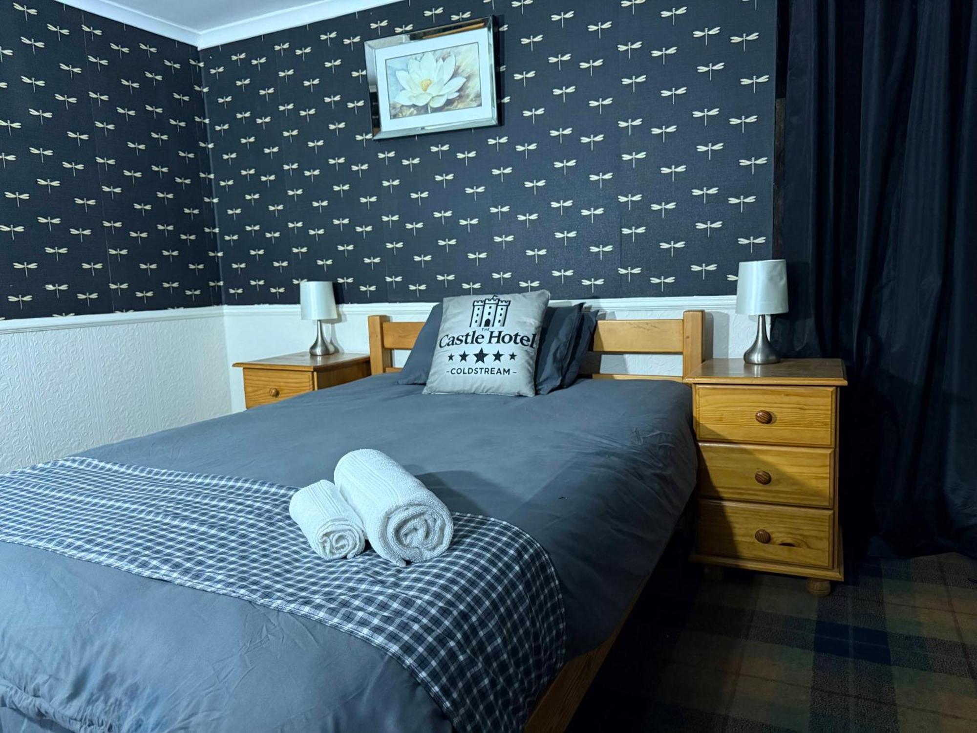 Self Check In Room Accommodation Only The Castle, コールドストリーム エクステリア 写真