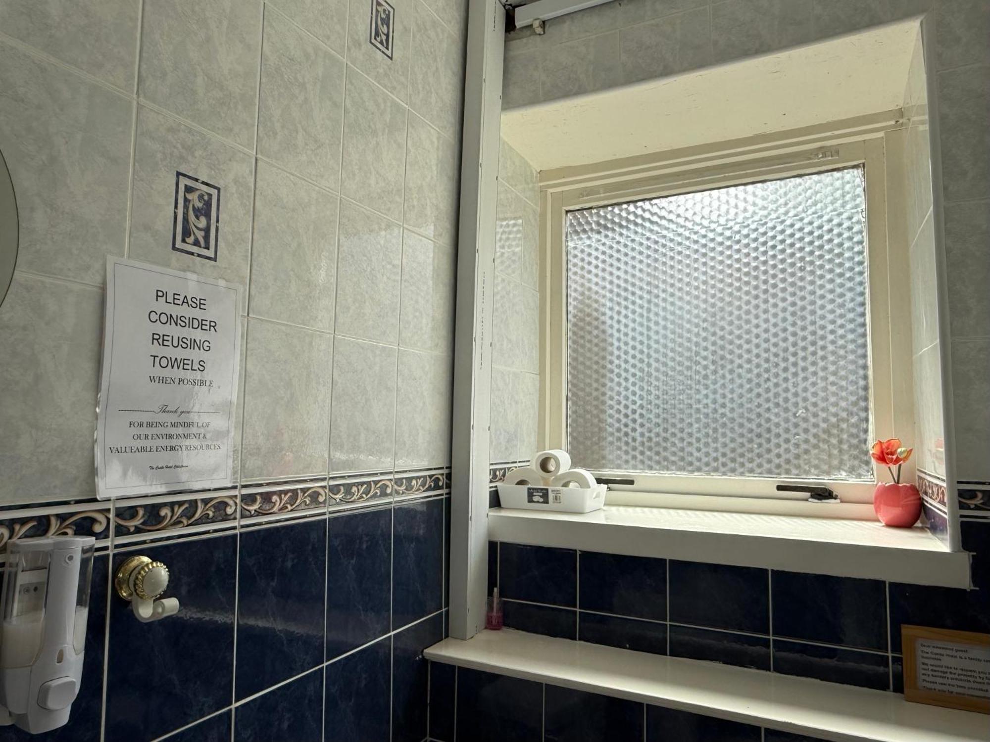 Self Check In Room Accommodation Only The Castle, コールドストリーム エクステリア 写真